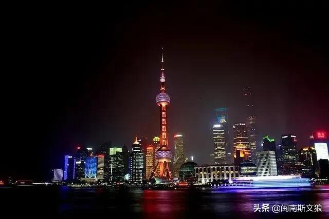 中国人均gdp排名_我国一城市GDP逼近4万亿,人均GDP13.5万,金融排名全球第五！