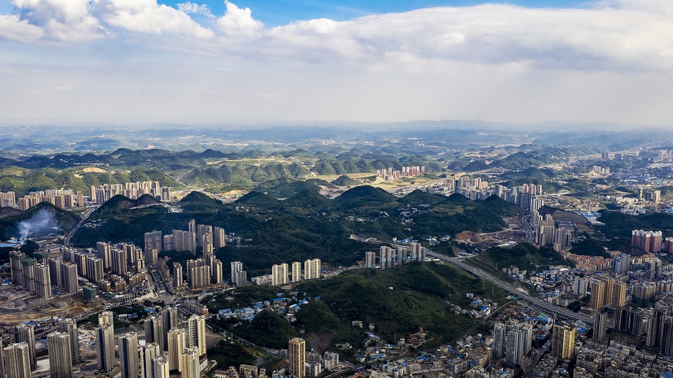 贵州gdp_贵州贵阳与云南昆明的2020年一季度GDP出炉,两者成绩如何？