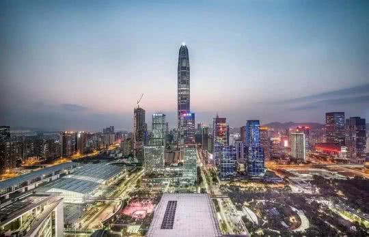 2017年上海gdp_3.8万亿！上海GDP连续42年全国第一